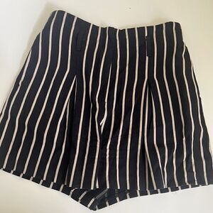 Topshop Navy Blue White Stripe High-Rise Pocket Shorts Size 6